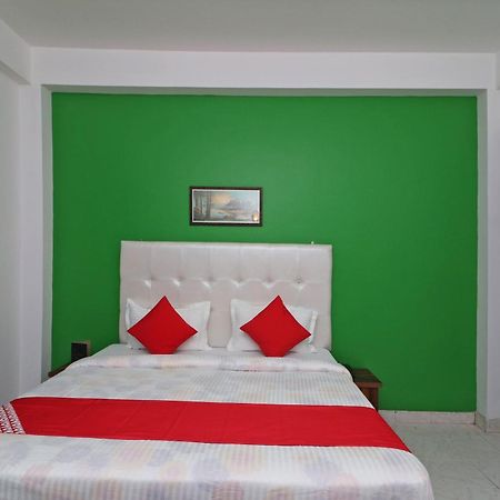 OYO 11926 OOAK Hotel Greater Noida Buitenkant foto